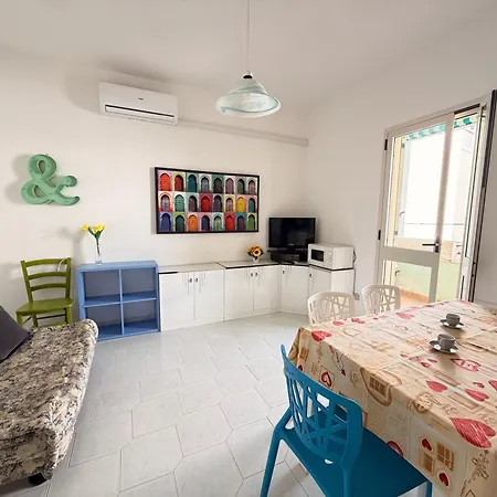 Апартаменти Praja House *