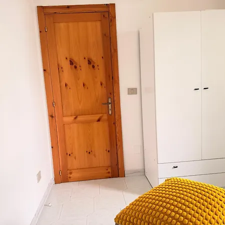 Praja House Апартаменти *